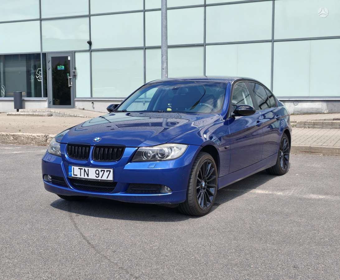 BMW 318, 2.0 l., Седан