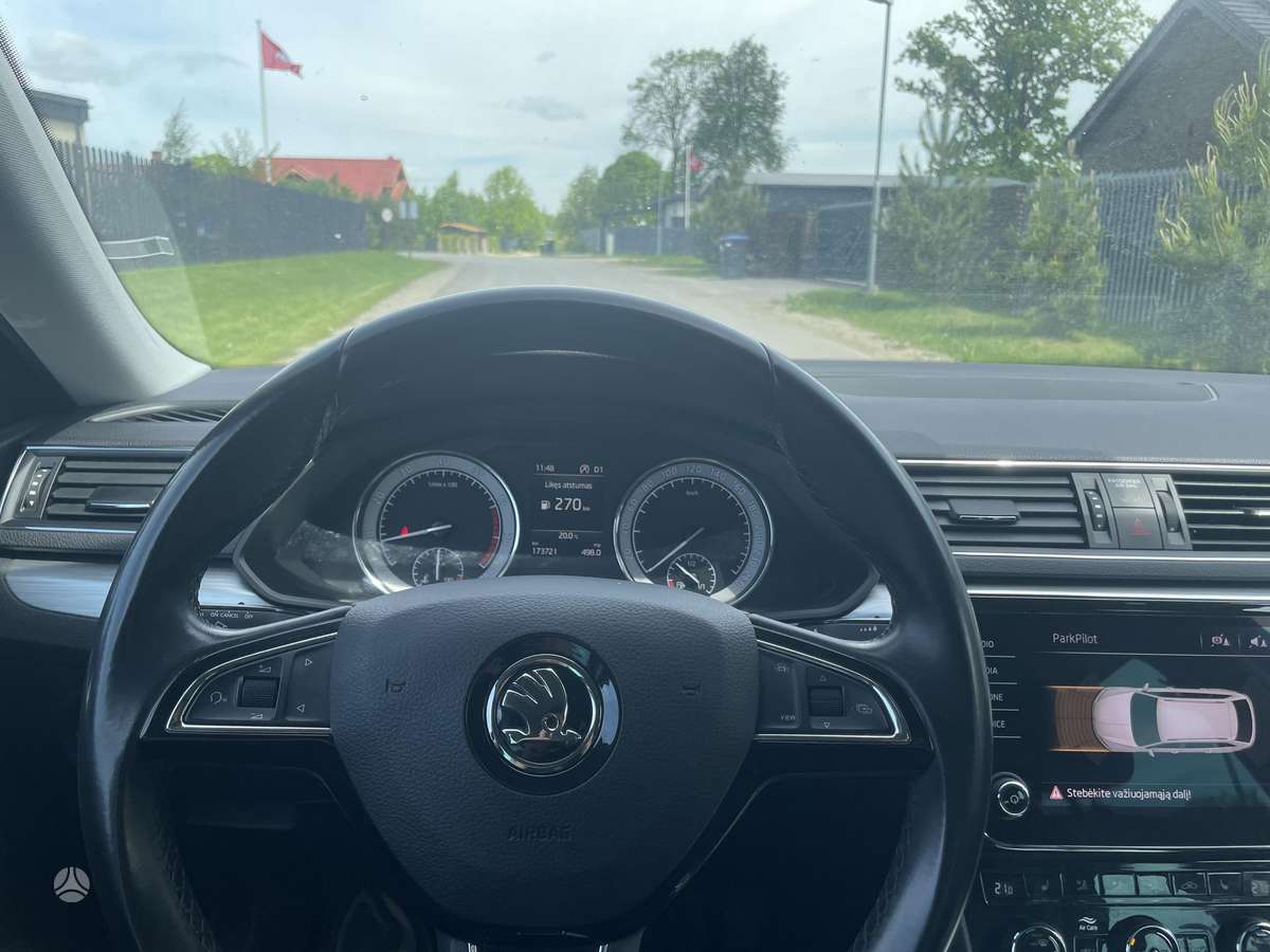Škoda Superb - 2