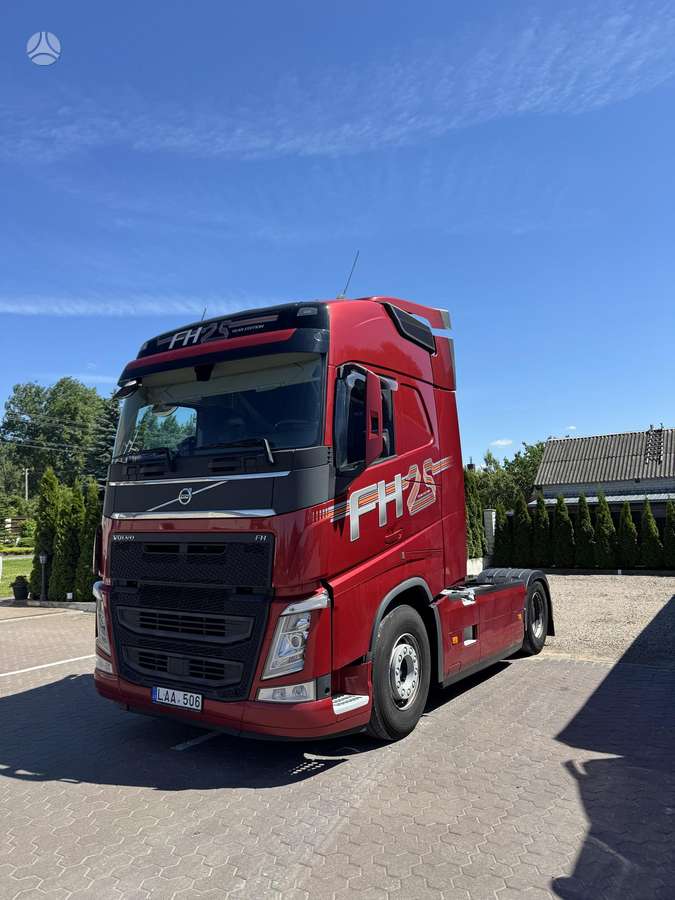 Volvo Fh500 OCEAN RACE, double sleeper