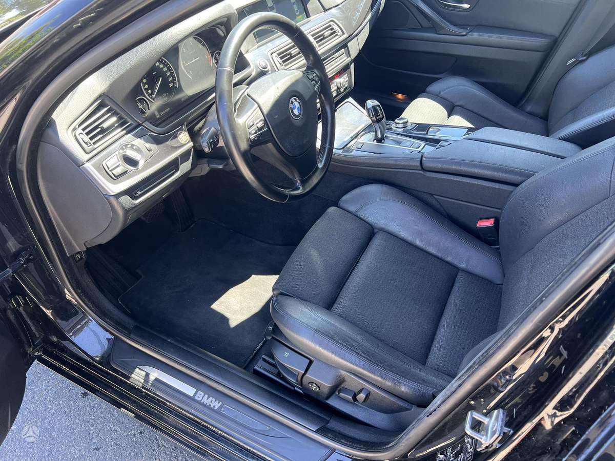 BMW 520, 2.0 l., Седан