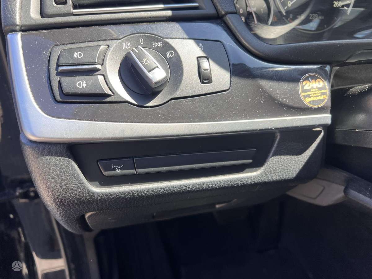 BMW 520, 2.0 l., Седан