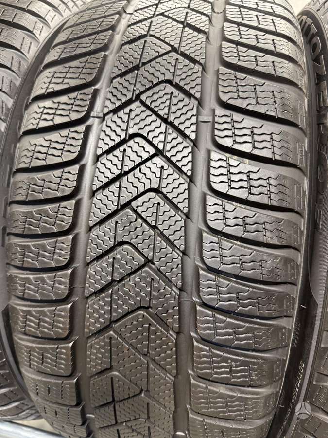 Pirelli Sottozero3, winter 235/40 R19