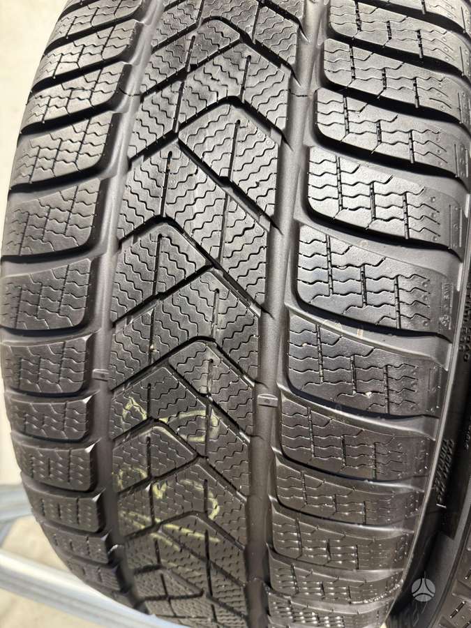 Pirelli Sottozero3, winter 235/40 R19
