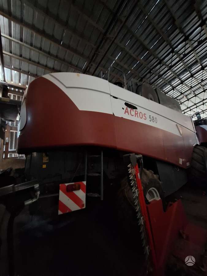 Rostselmash Acros 580, kombainai