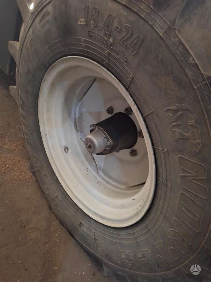 Rostselmash Acros 580, kombainai