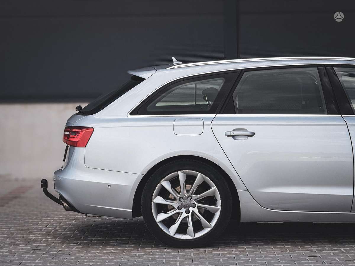 Audi A6, 3.0 l., universalas