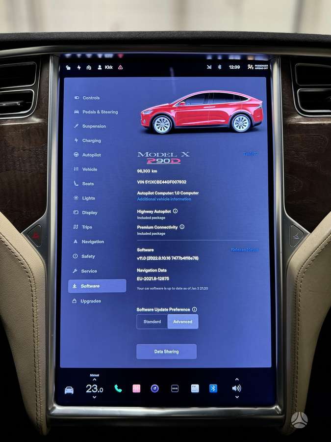 Tesla Model X, 90 kWh, off-road / crossover