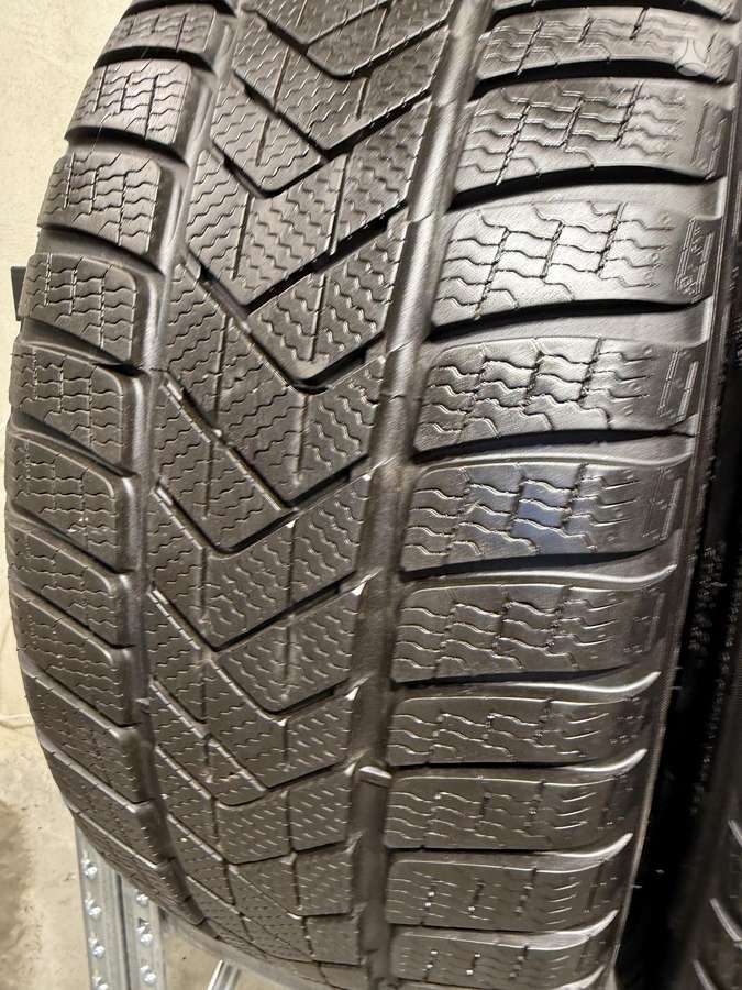 Pirelli Sottozero3, winter 235/40 R19