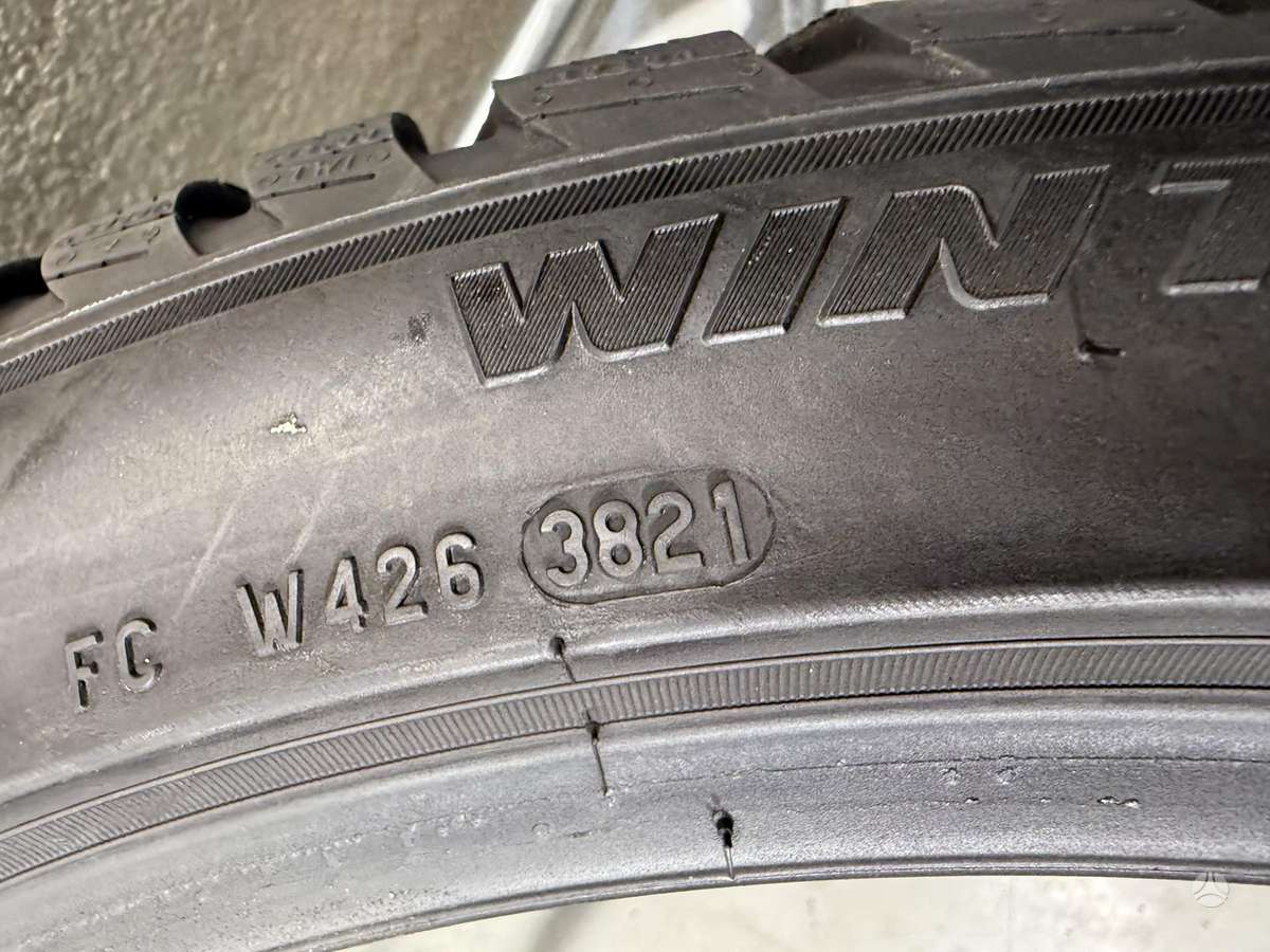 Pirelli Sottozero3, winter 235/40 R19