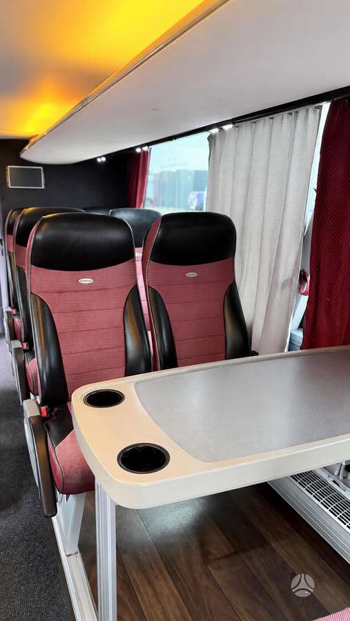 Neoplan SKYLINER, turistiniai