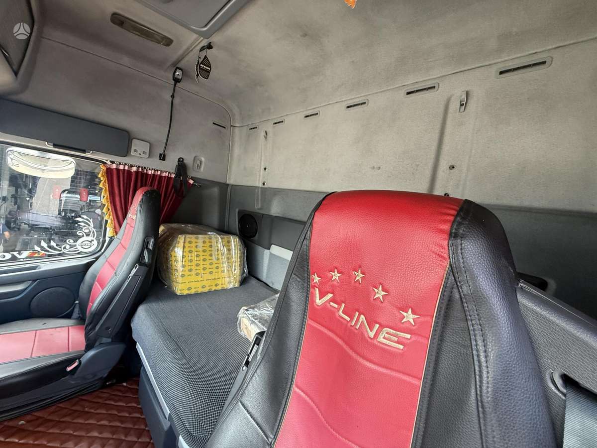 Volvo FH460 Globetrotter, single sleeper