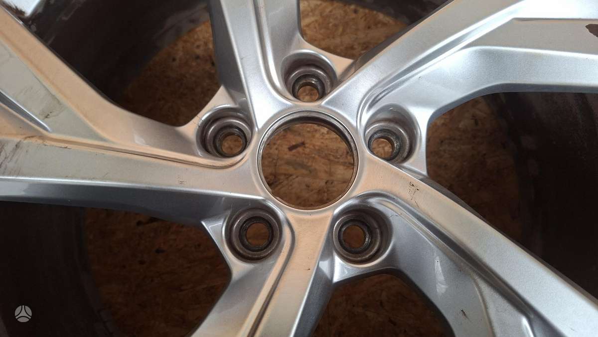 Audi A4, 8W0601025EJ, Cen31831