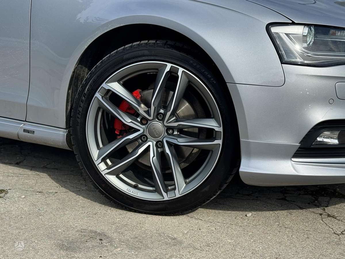 Audi A4, 2.0 l., Универсал