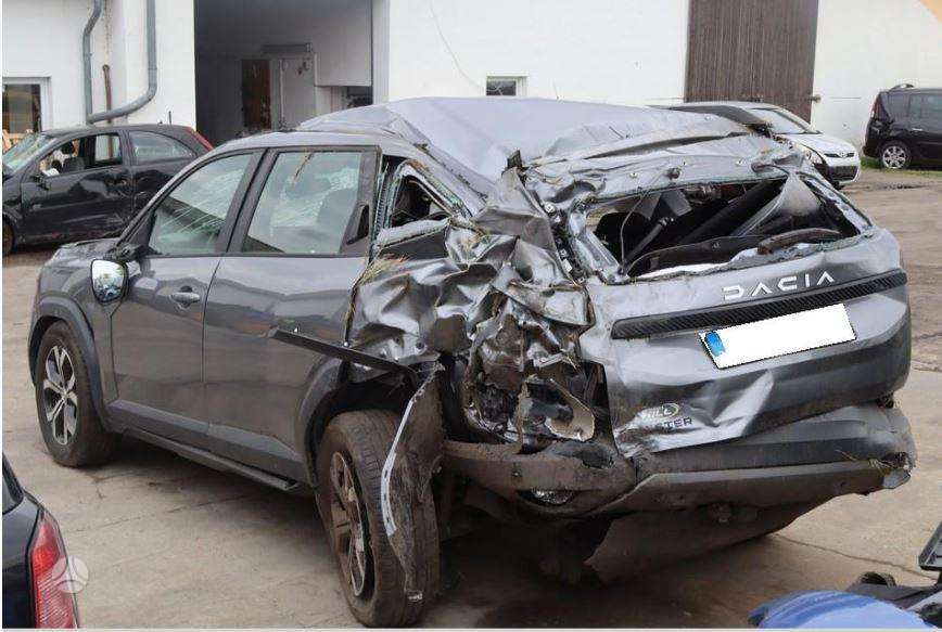 Dacia Bigster for parts
