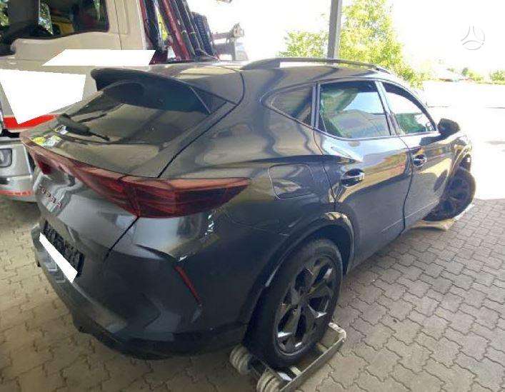 Cupra Formentor по частям