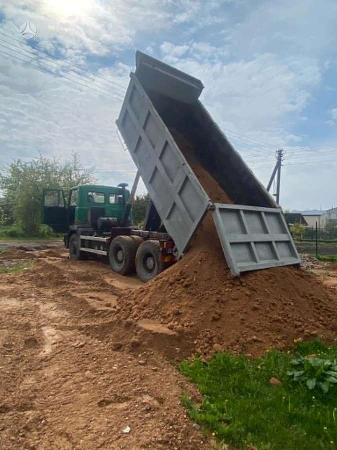 MAZ 5516, dumpers / tippers
