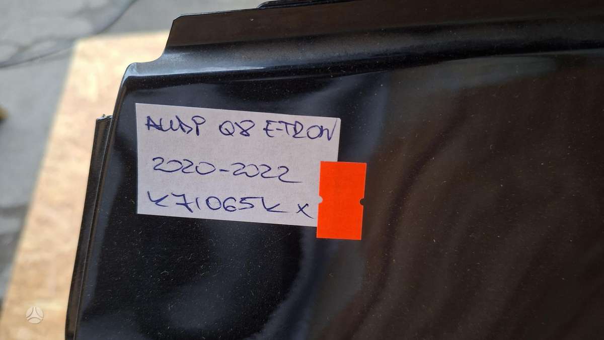 Audi Q8 e-tron Cen31833
