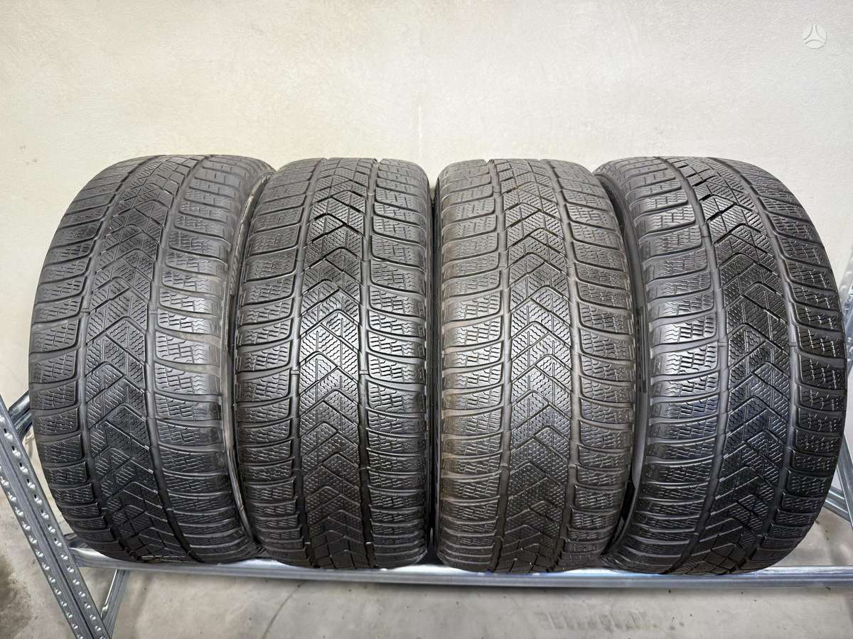 Pirelli Sottozero3, зимние 235/40 R19