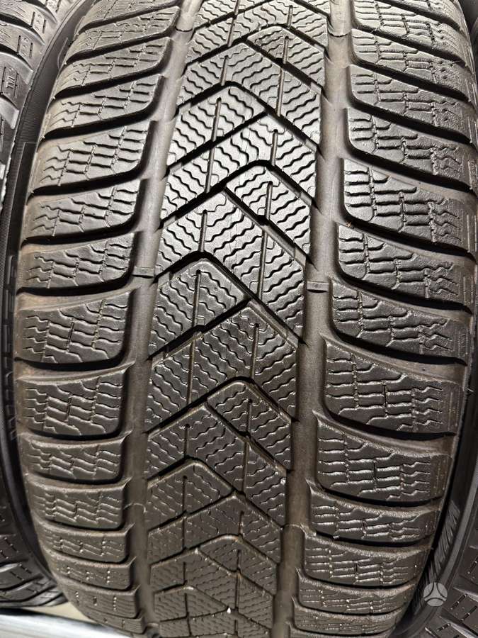 Pirelli Sottozero3, winter 235/40 R19
