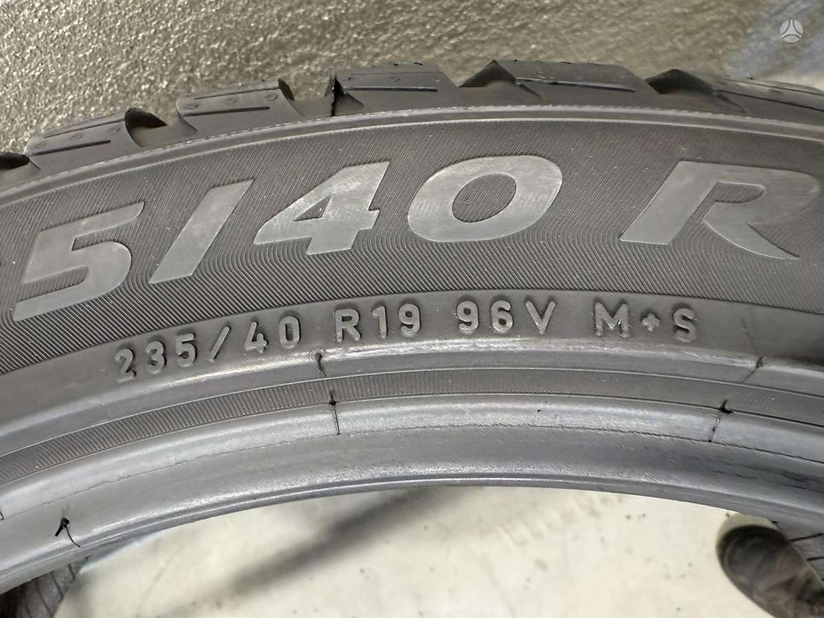 Pirelli Sottozero3, зимние 235/40 R19