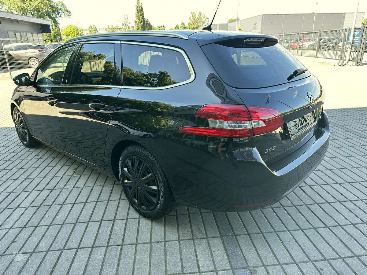 Peugeot 308, 1.2 l., Универсал