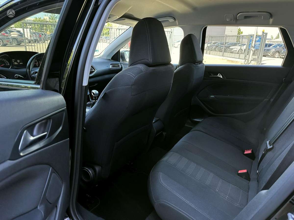 Peugeot 308, 1.2 l., Универсал