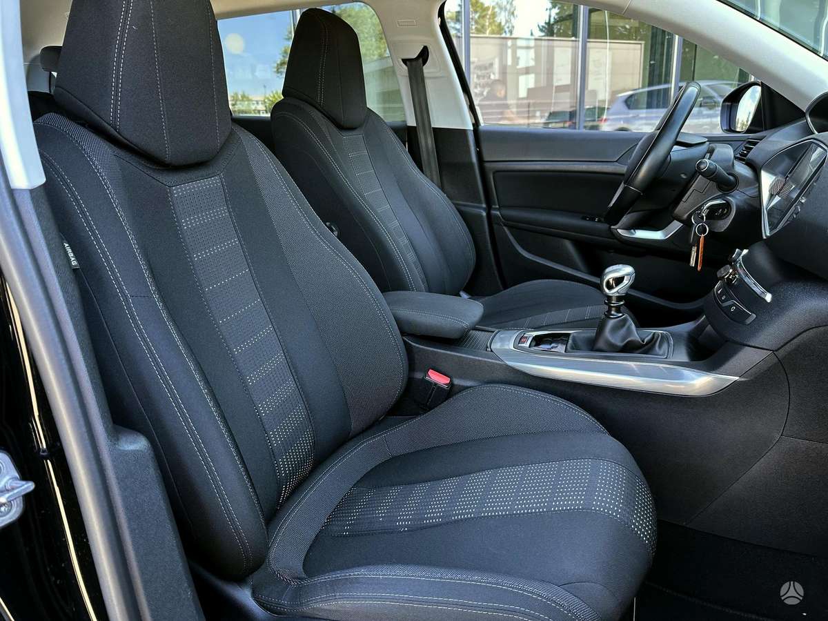 Peugeot 308, 1.2 l., Универсал