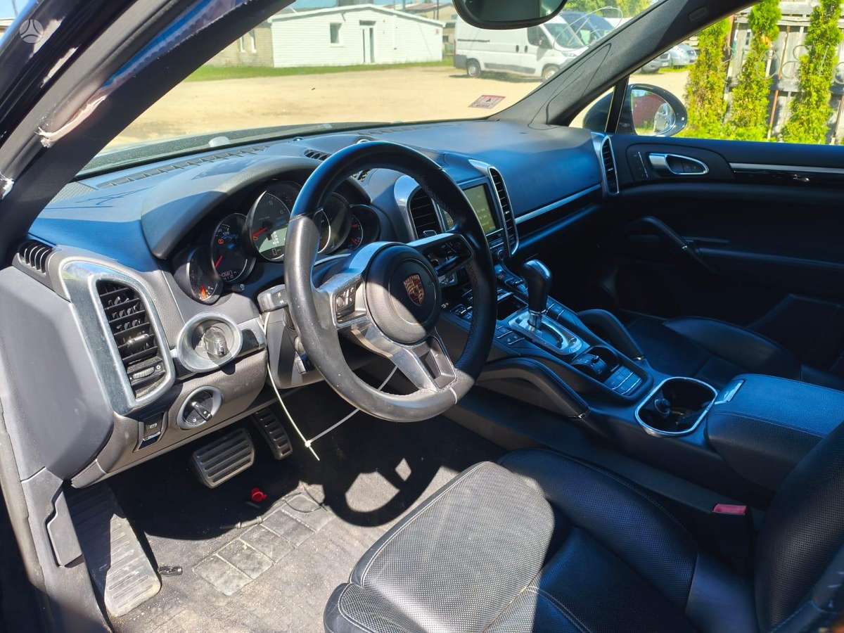 Porsche Cayenne по частям