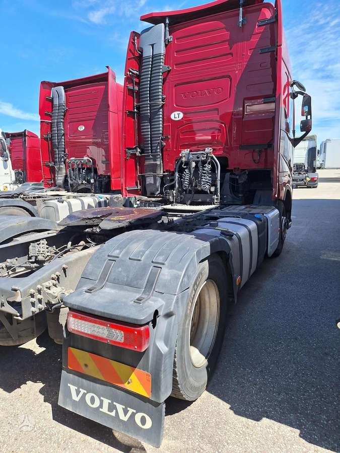 Volvo FM500, double sleeper