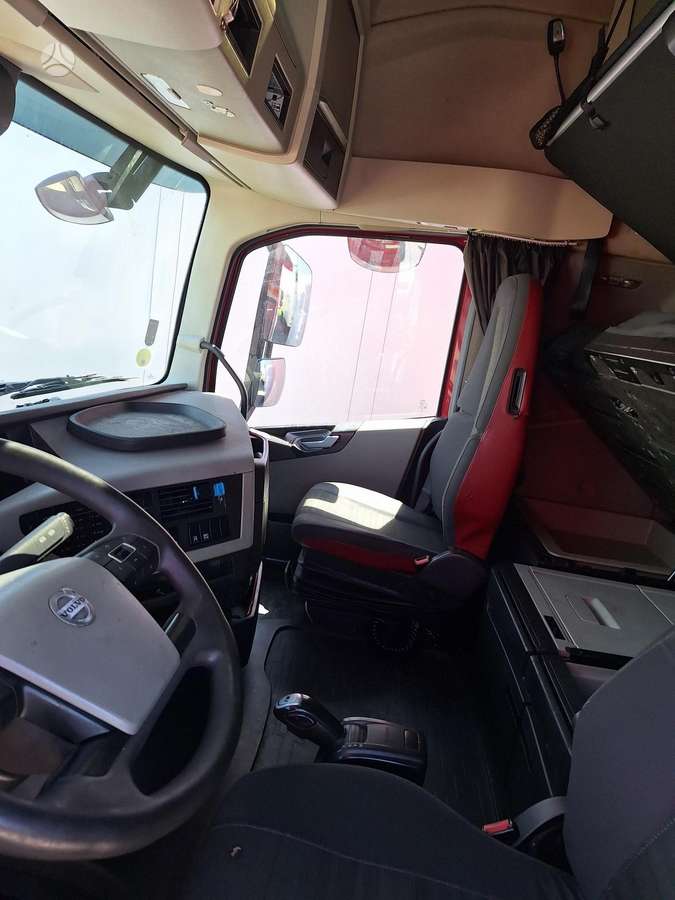 Volvo FM500, 2 спальных места