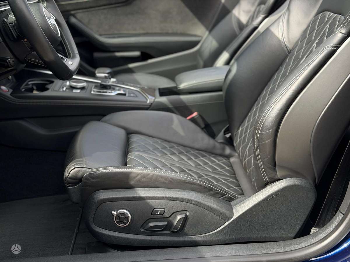 Audi A5, 3.0 l., convertible