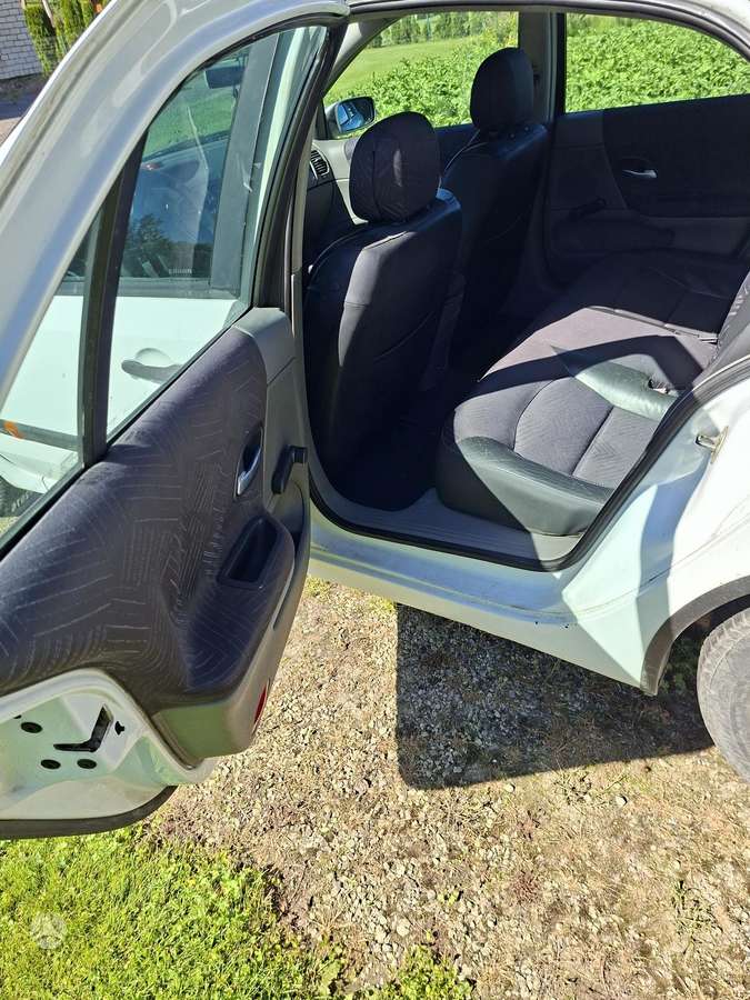 Renault Laguna, 1.9 l., hatchback