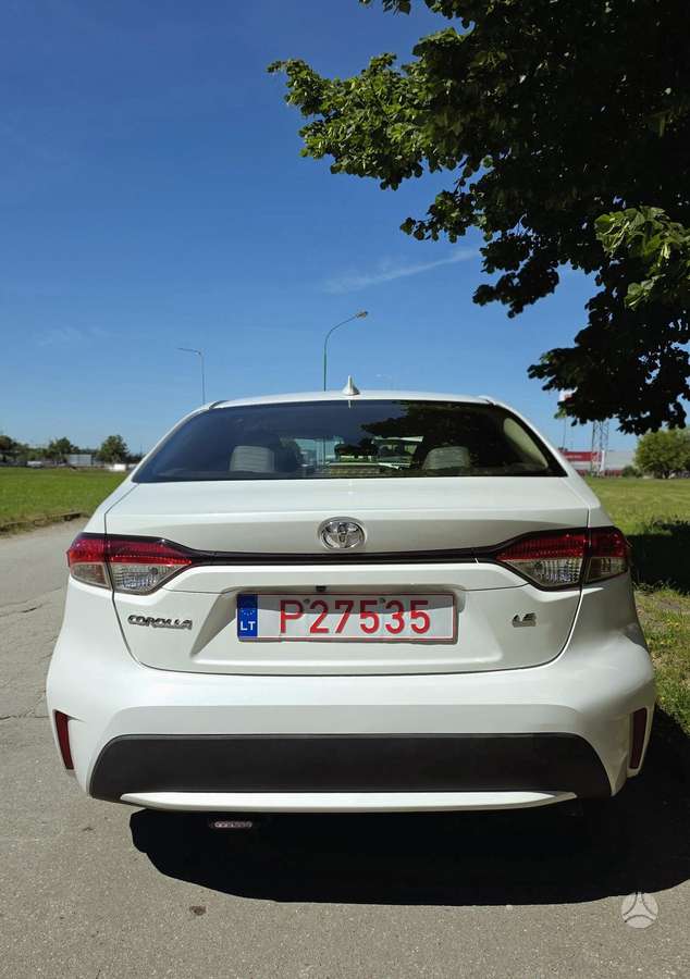 Toyota Corolla - 5