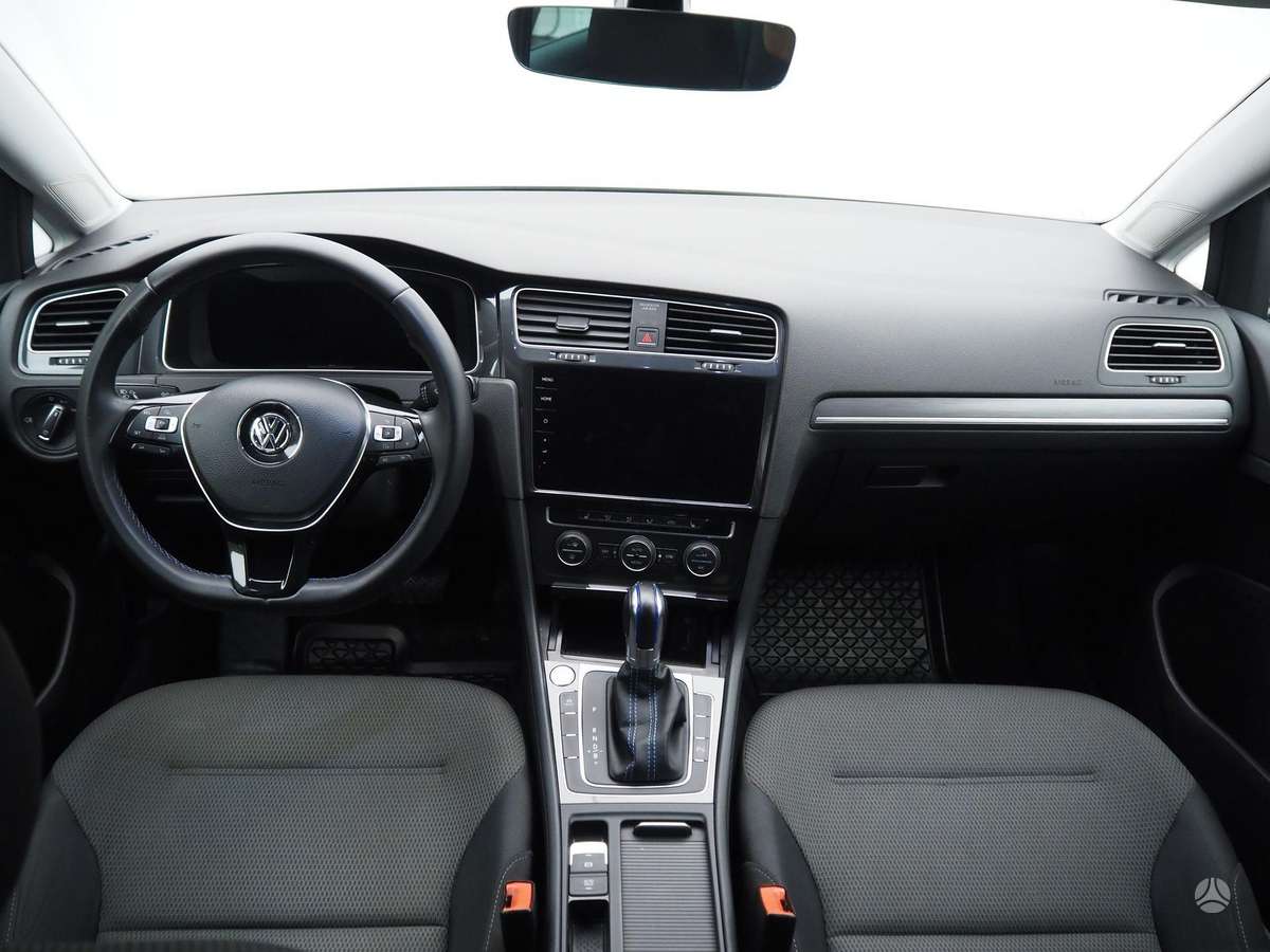 Volkswagen Golf, hečbekas