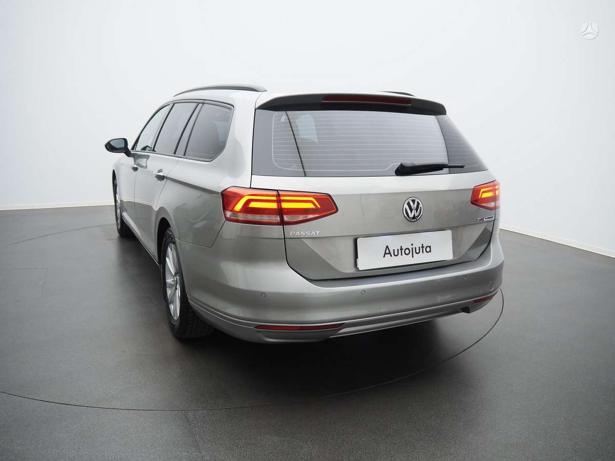 Volkswagen Passat, 1.4 l., Универсал