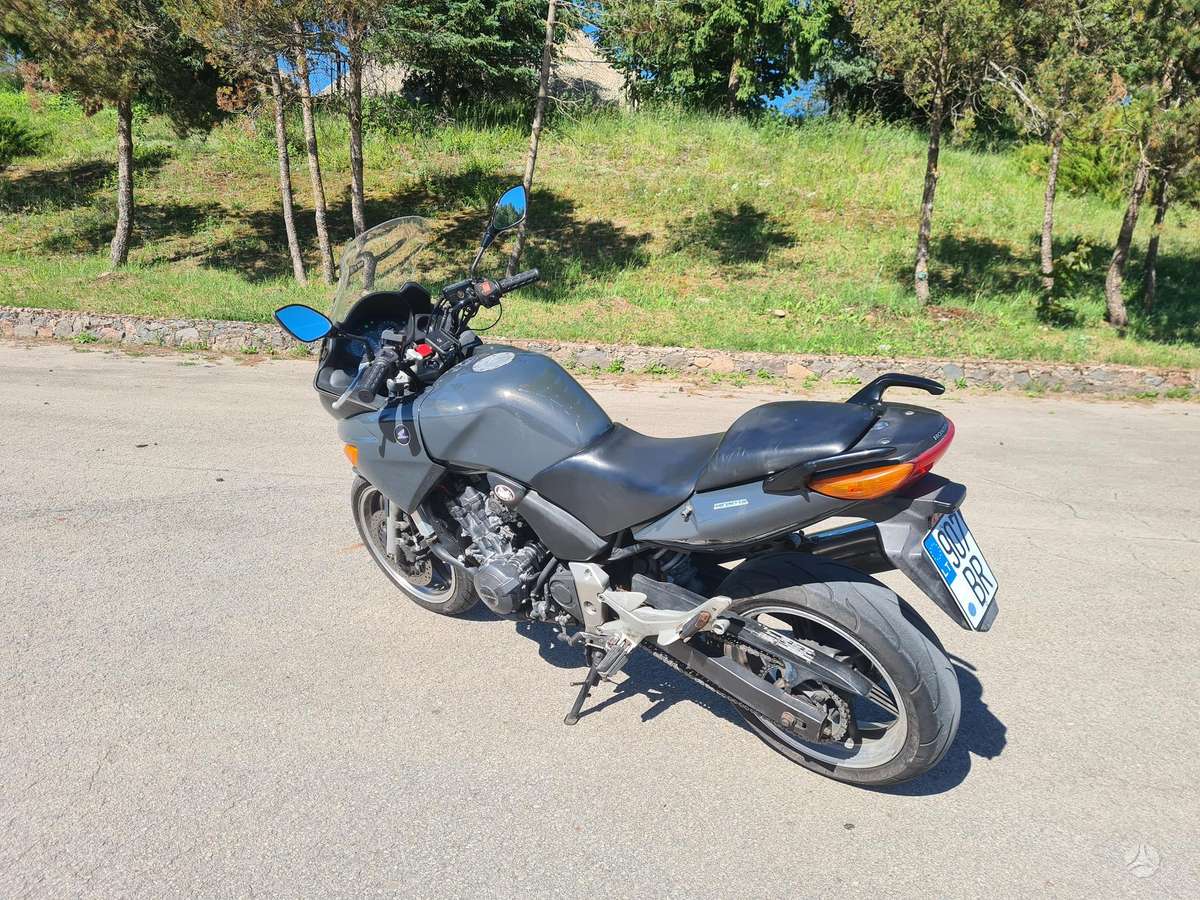 Honda CBF 600cc, street / classic