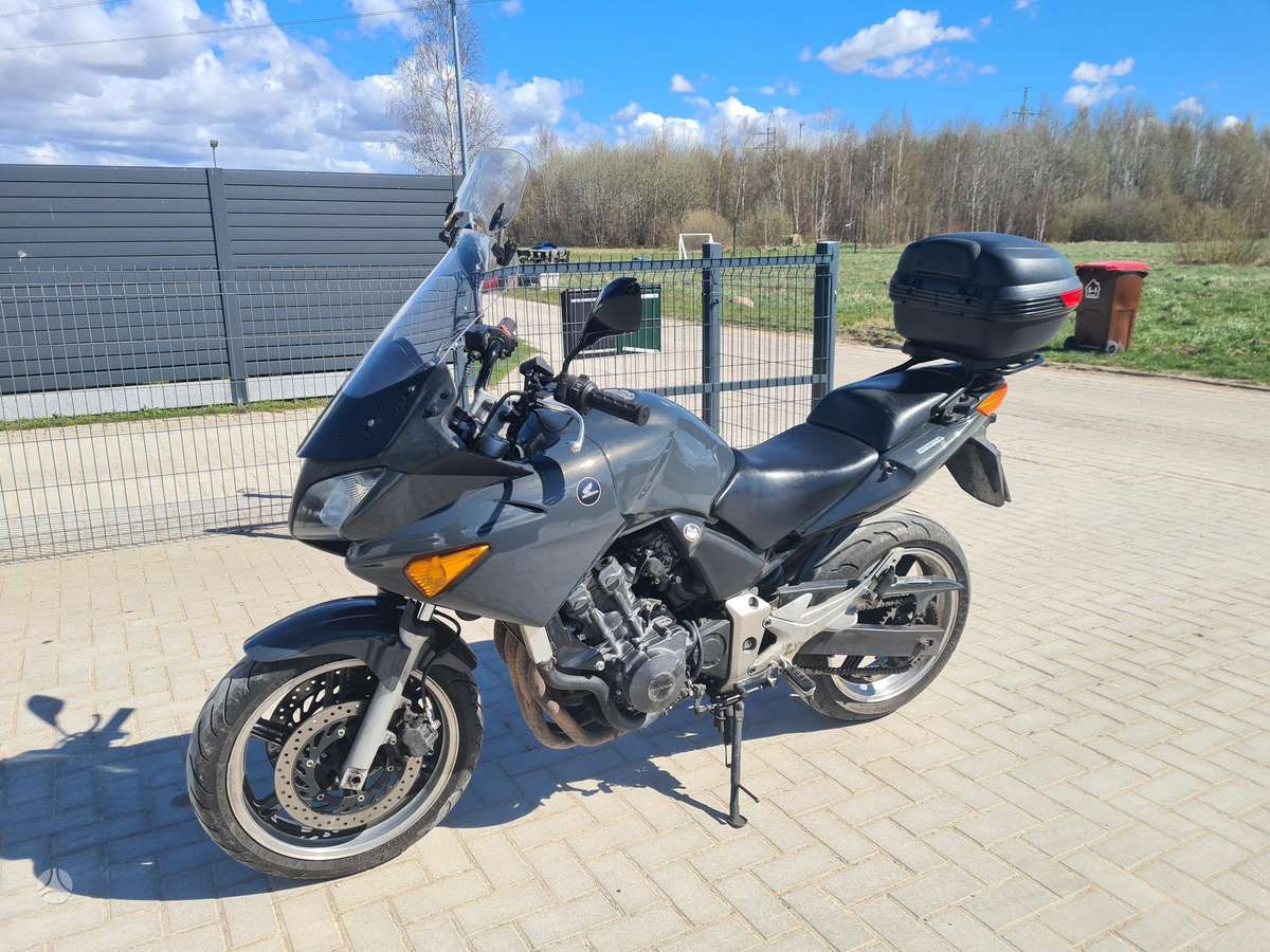 Honda CBF 600cc, street / classic