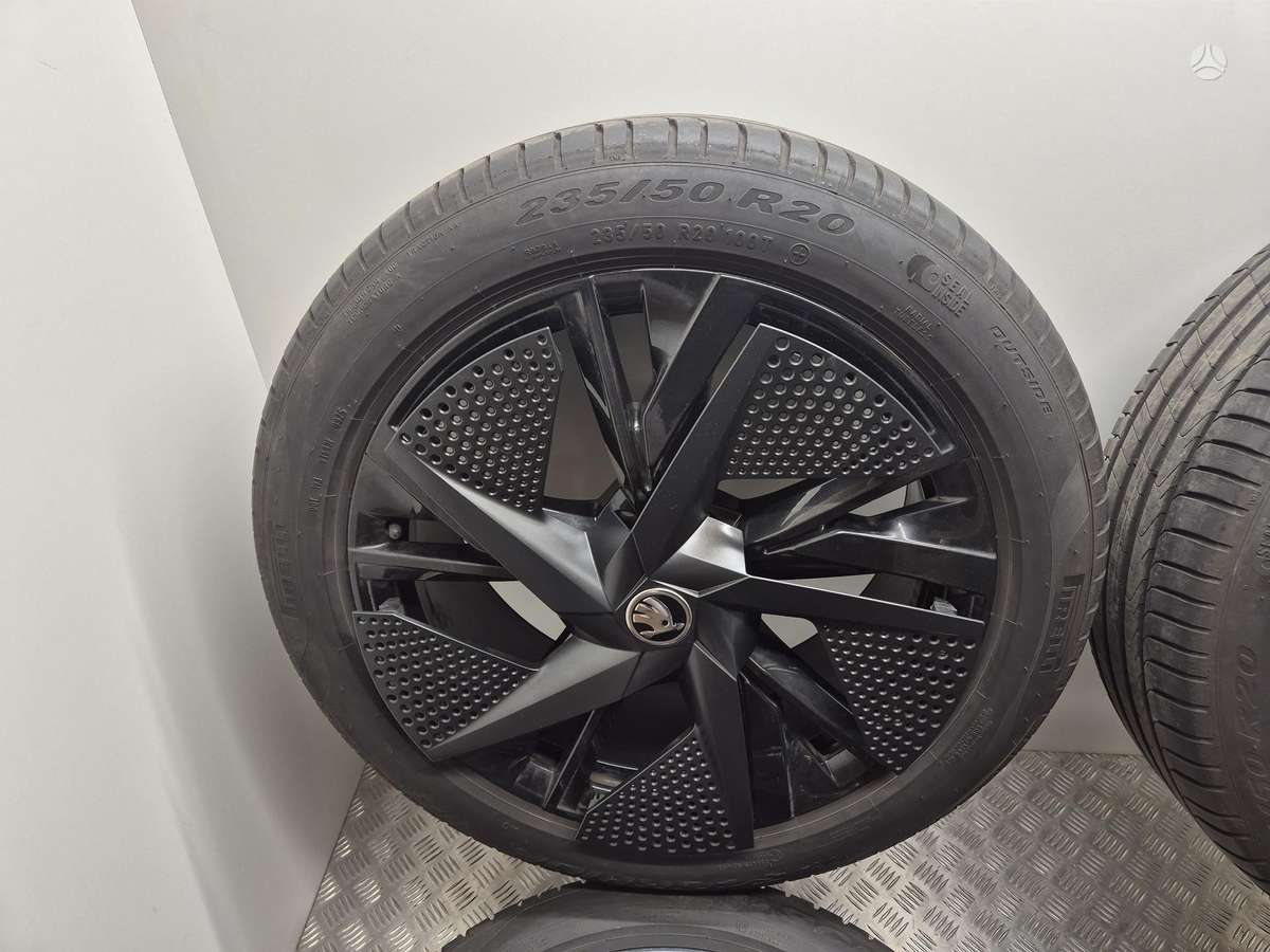Skoda SUPERIOR UW1, light alloy, R20