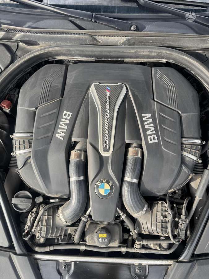 BMW M550, 4.4 l., Седан