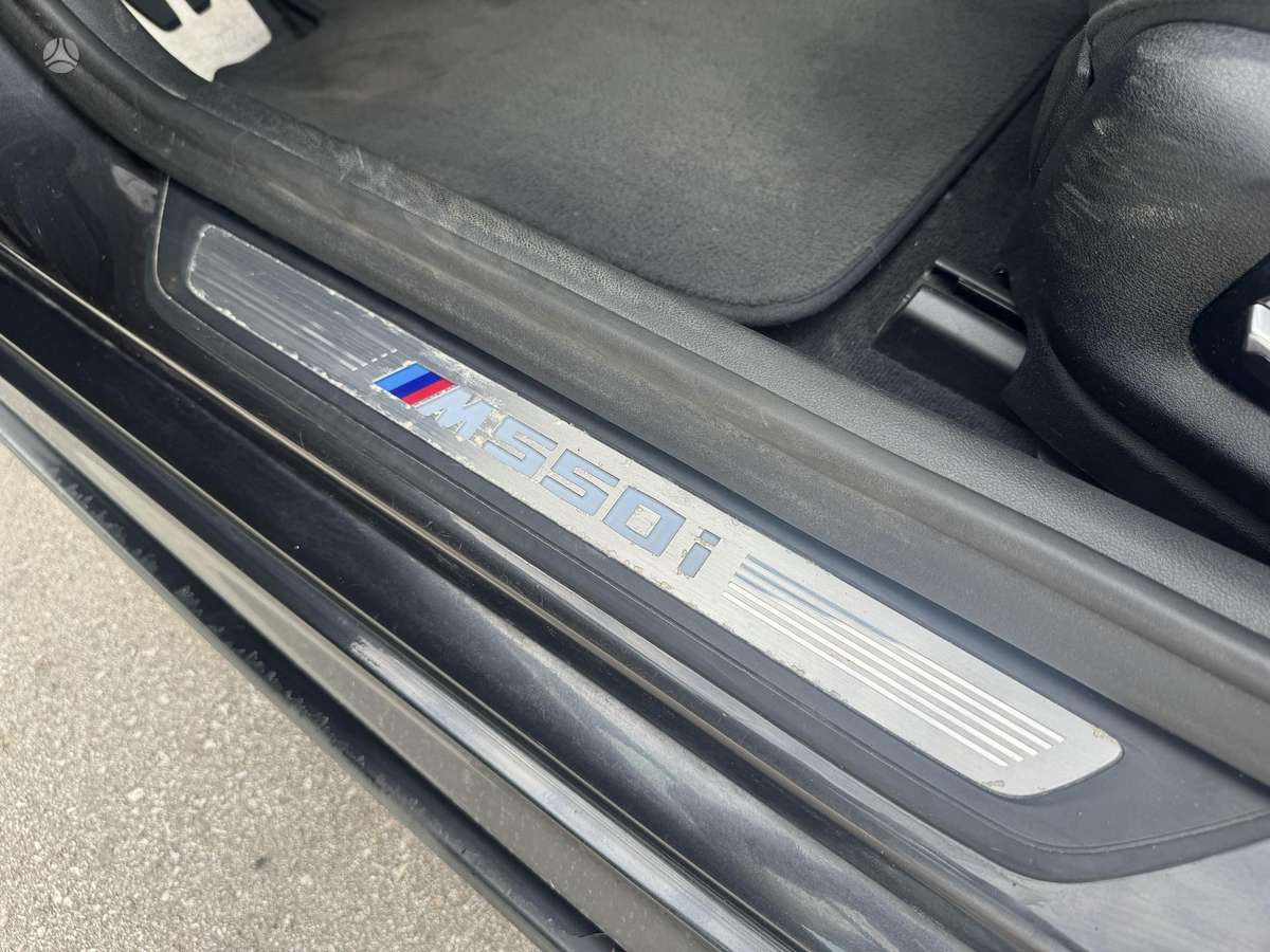 BMW M550, 4.4 l., Седан