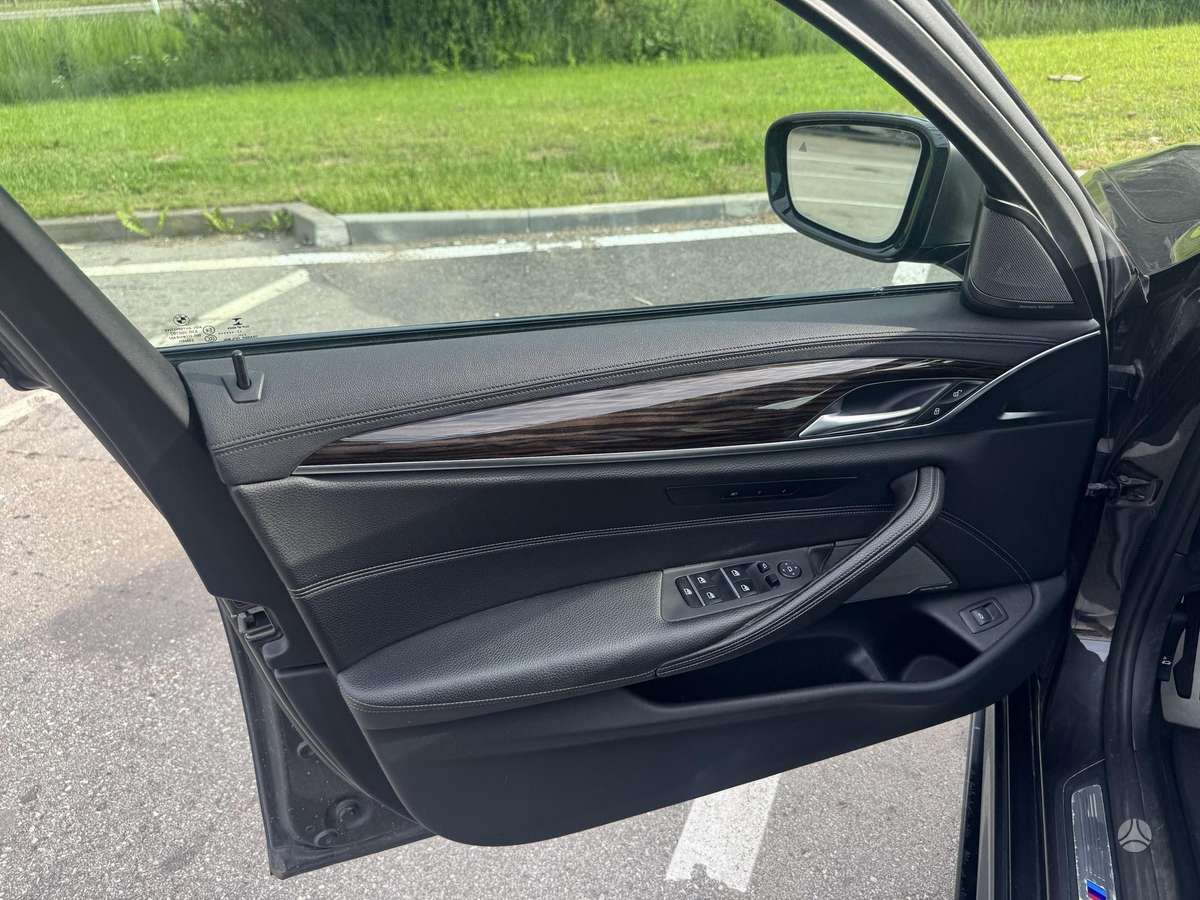 BMW M550, 4.4 l., Седан