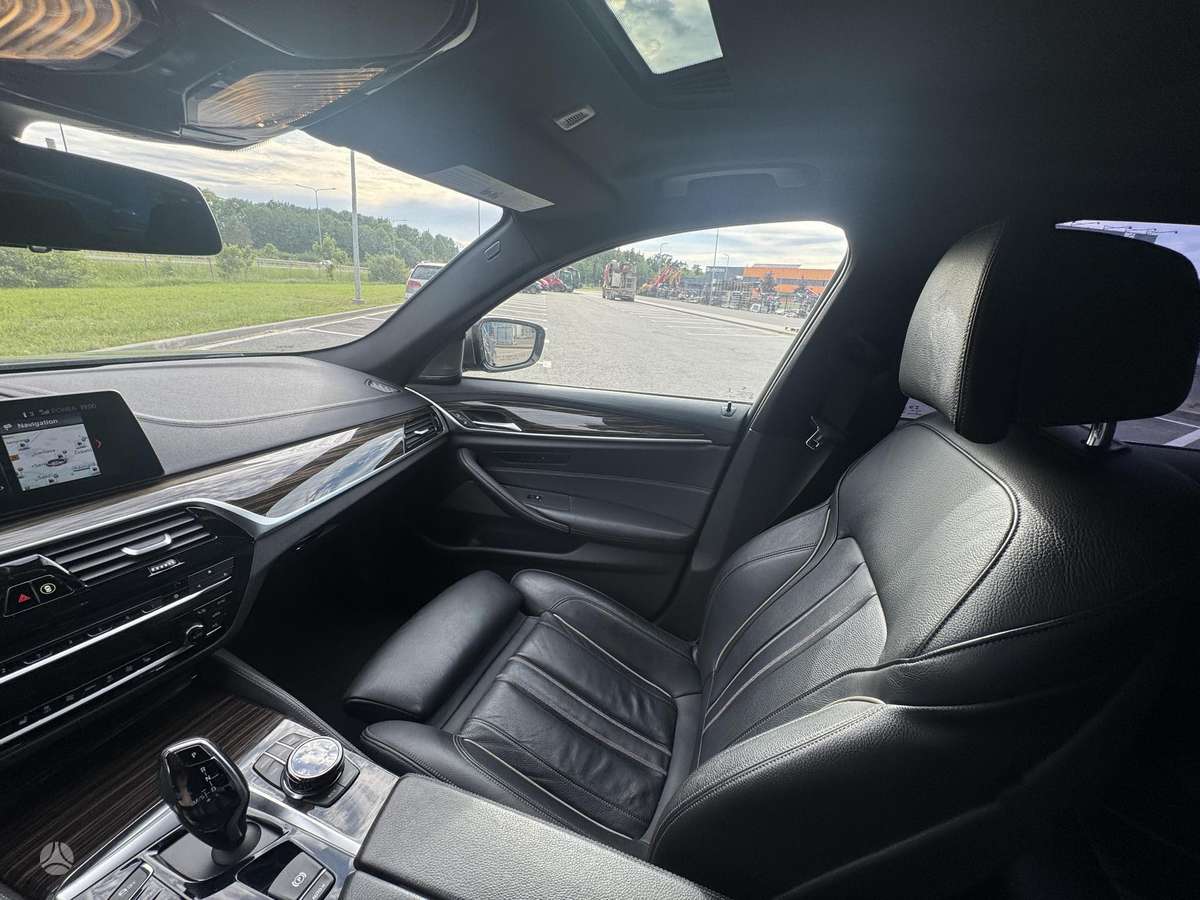 BMW M550, 4.4 l., Седан