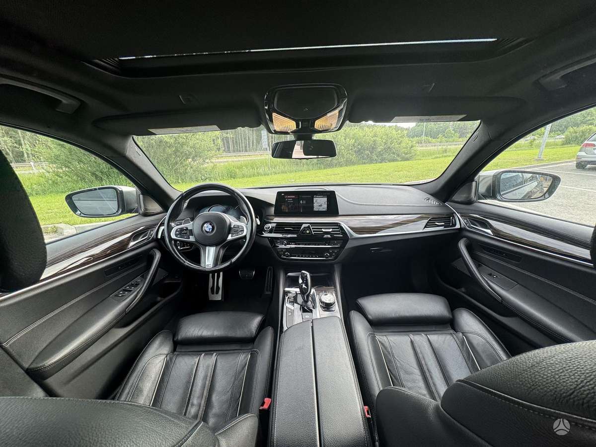 BMW M550, 4.4 l., Седан