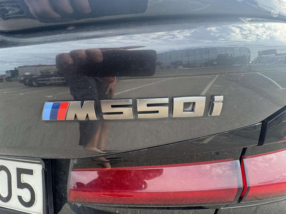 BMW M550, 4.4 l., Седан