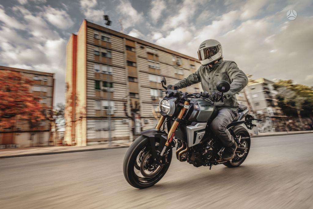 Suzuki GSX-8T 776cc, street / classic