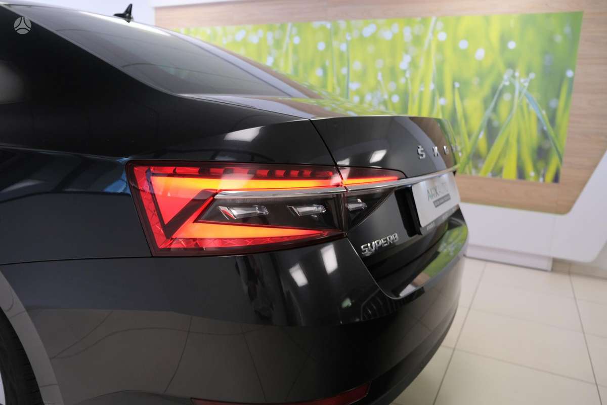 Skoda Superb, 2.0 l., Хэтчбек