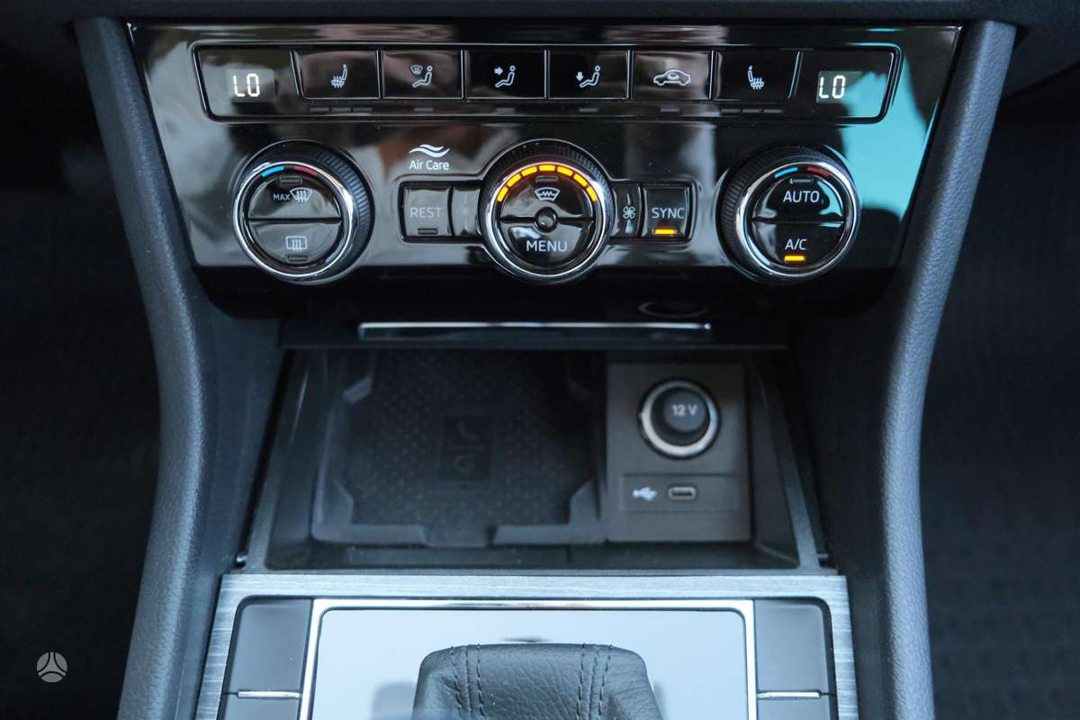 Skoda Superb, 2.0 l., Хэтчбек