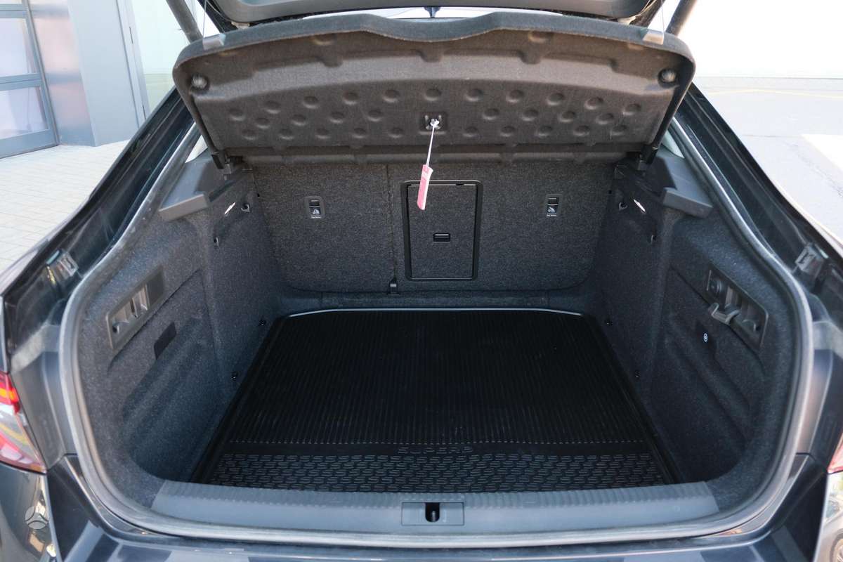 Skoda Superb, 2.0 l., Хэтчбек