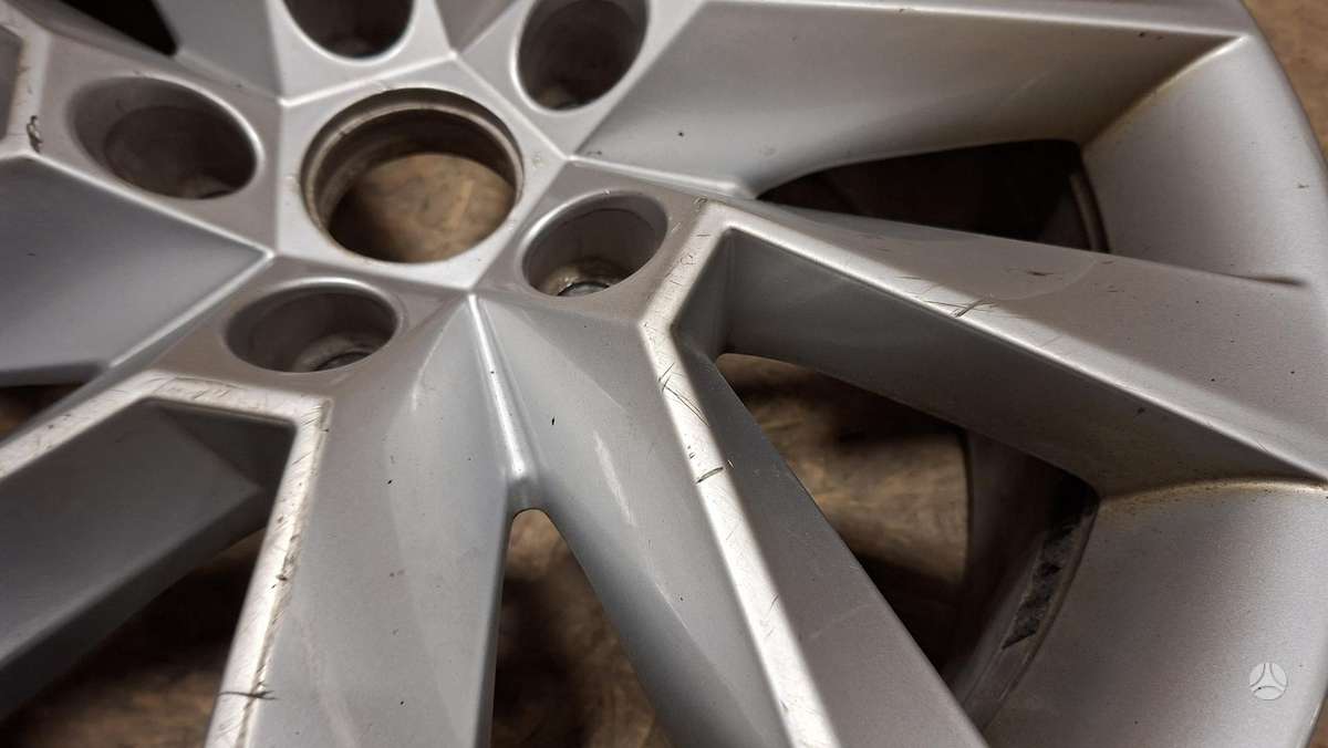 Skoda Superb, 3V0601025, Cen33271