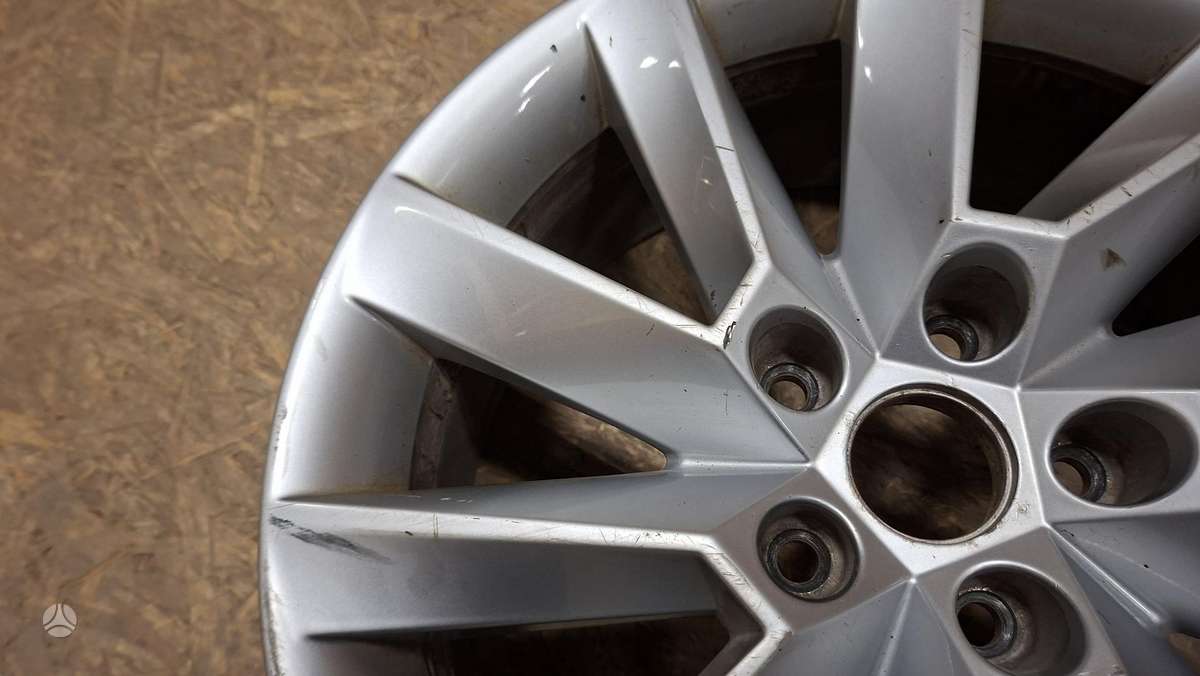 Skoda Superb, 3V0601025, Cen33271
